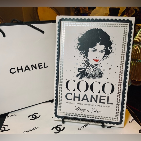“HOST PICK” Coco Chanel The Illustrated World of a Fashion Icon by Megan Hess - Picture 4 of 6